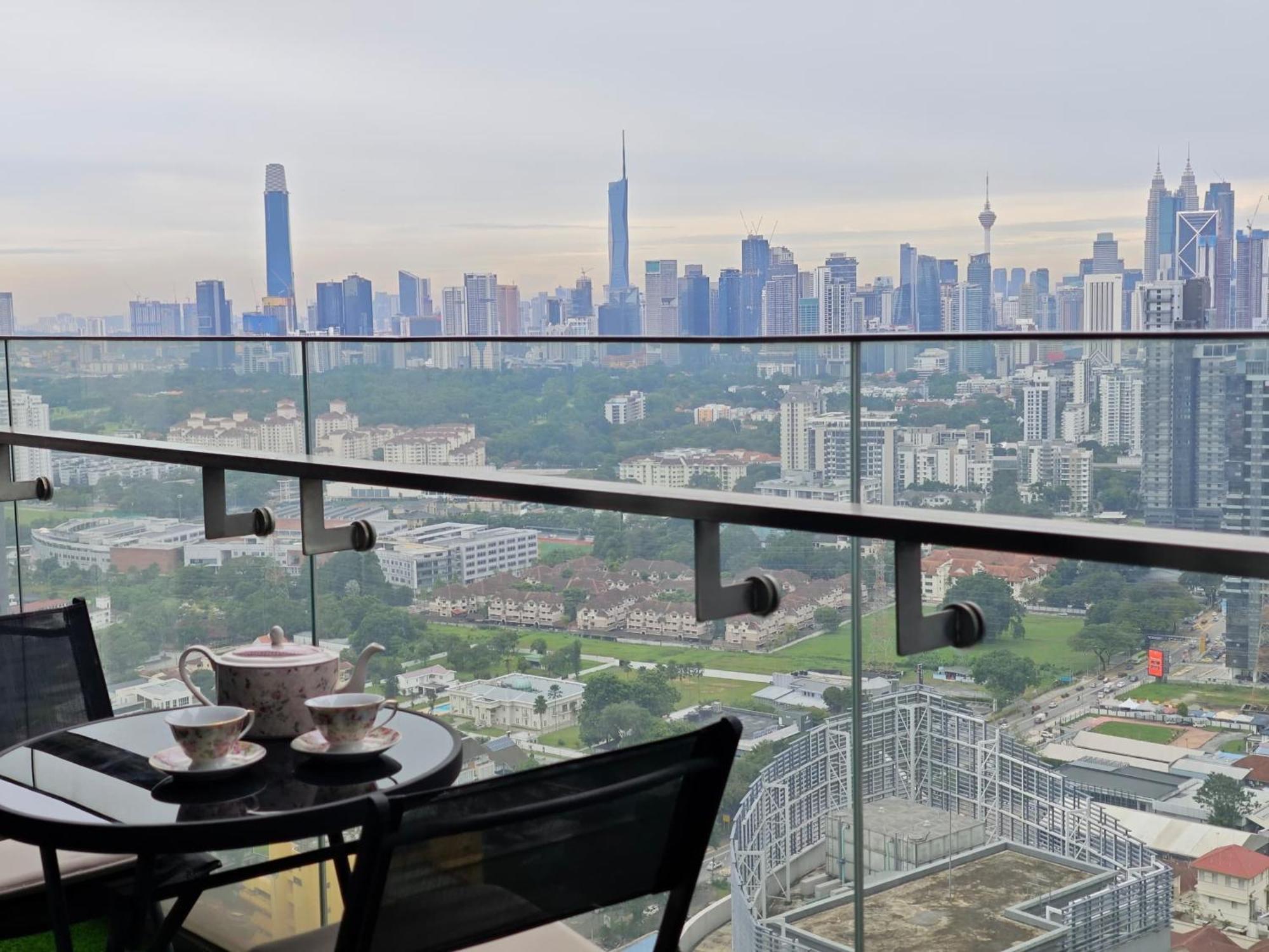 The Element 3br With Kl Skyscraper View Kuala Lumpur